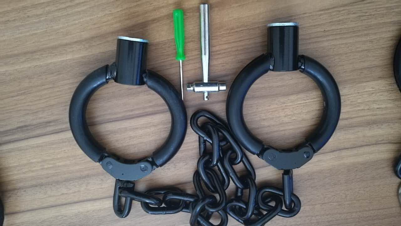 手铐脚镣
